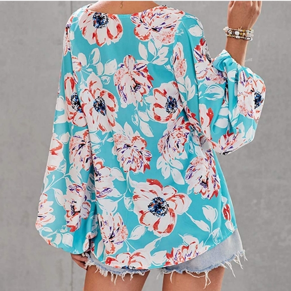 Floral Puff Sleeve Blouse - Picture 2 of 5